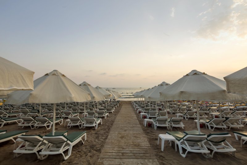 Trendy Side Beach Side