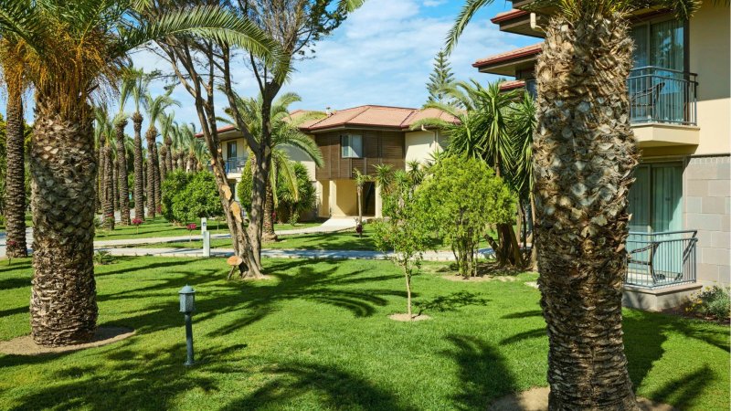 Tui Blue Palm Garden Side