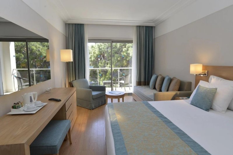 Deluxe szoba kétszemélyes ággyal