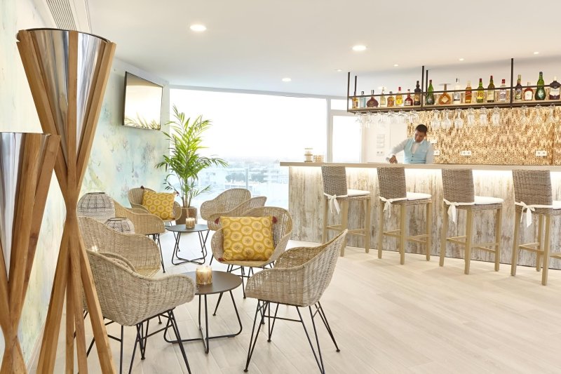 Mallorca utazás Universal Perla 