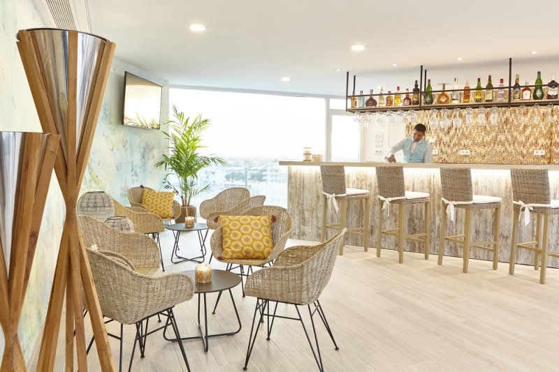 Mallorca utazás Universal Perla 