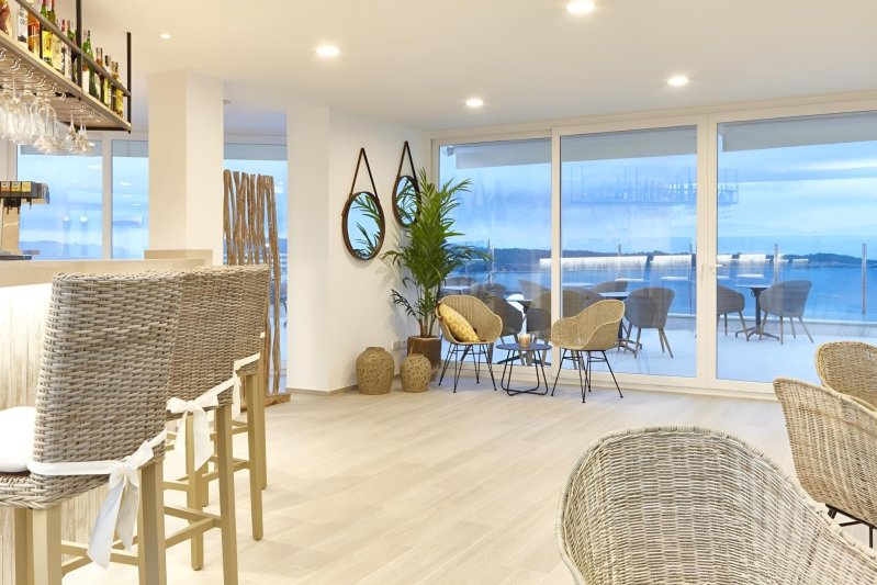 Mallorca utazás Universal Perla 