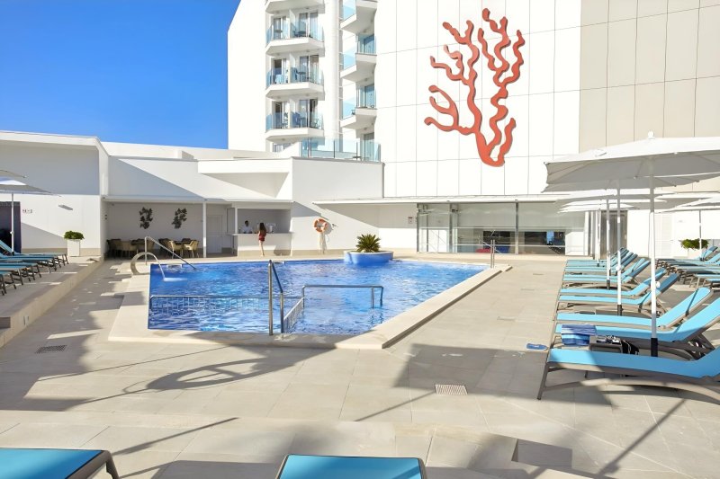 Mallorca utazás Universal Perla 