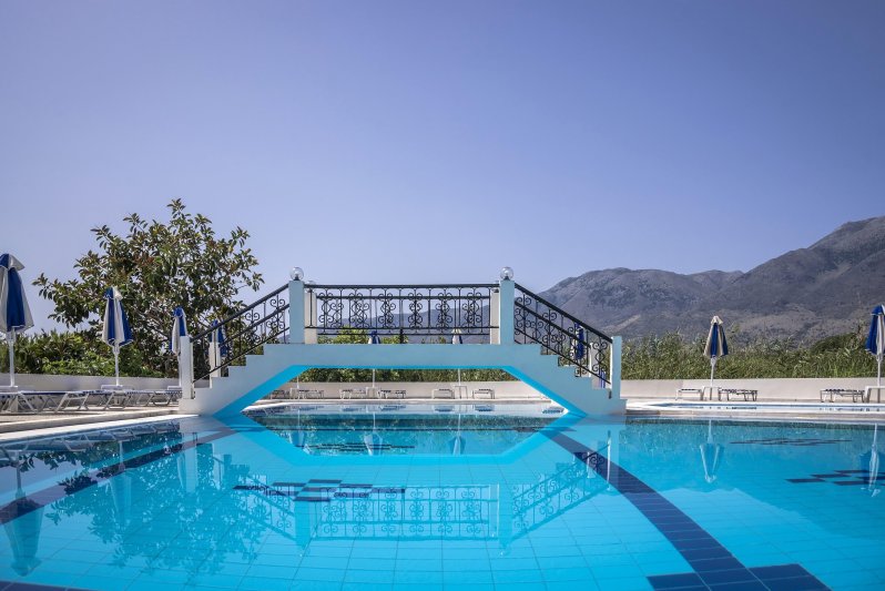 Kréta Georgioupolis utazás Vantaris Garden