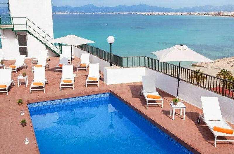 Mallorca utazás Whala! Beach