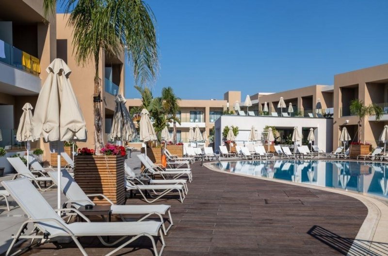 Zakynthos Laganas utazás White Olive Elite Laganas