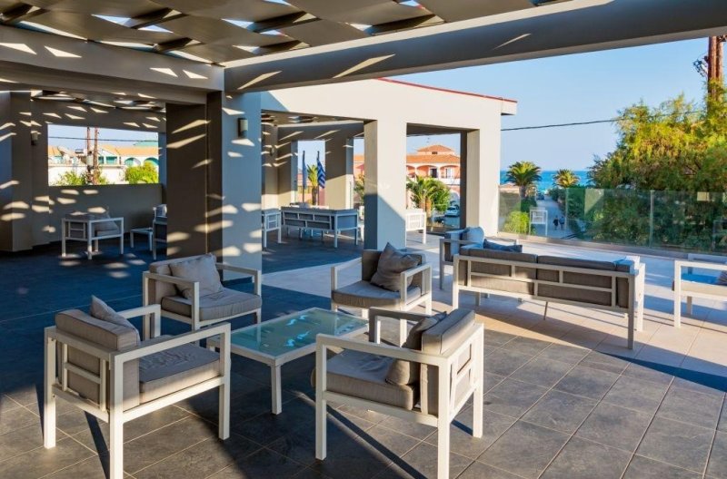 Zakynthos Laganas utazás White Olive Premium Laganas