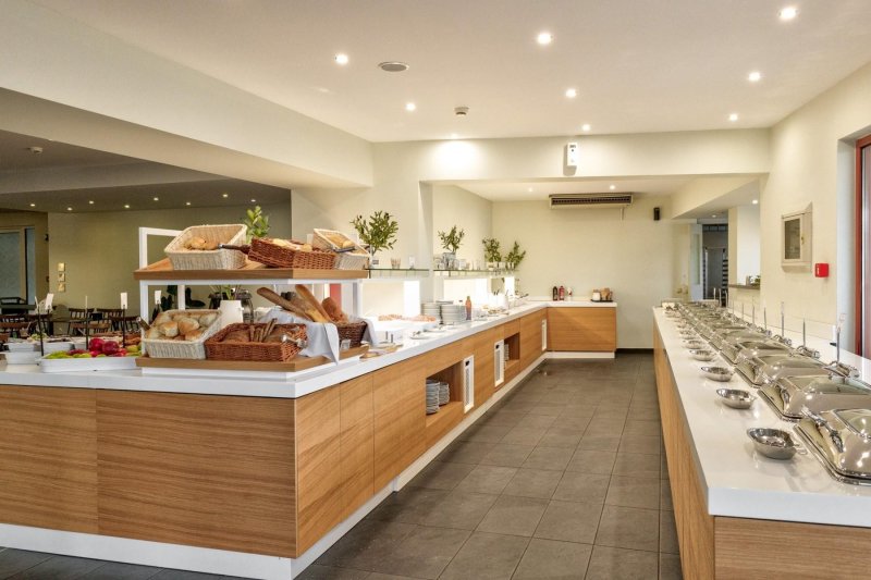 Zakynthos Laganas utazás White Olive Premium Laganas