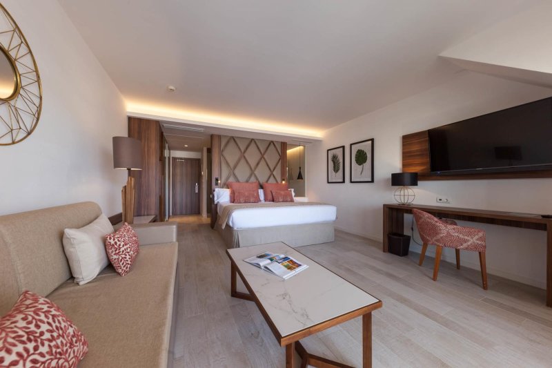 Mallorca utazás Zafiro Palace Palmanova