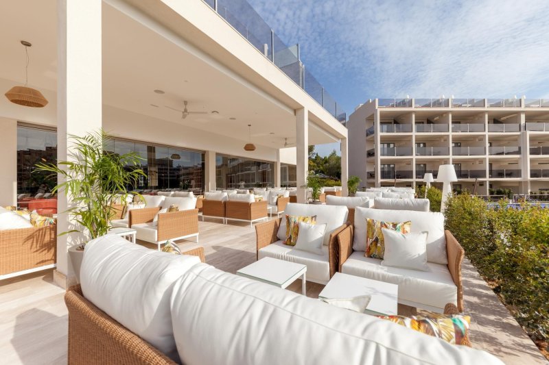 Mallorca utazás Zafiro Palace Palmanova