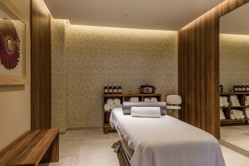 Mallorca utazás Zafiro Palace Palmanova