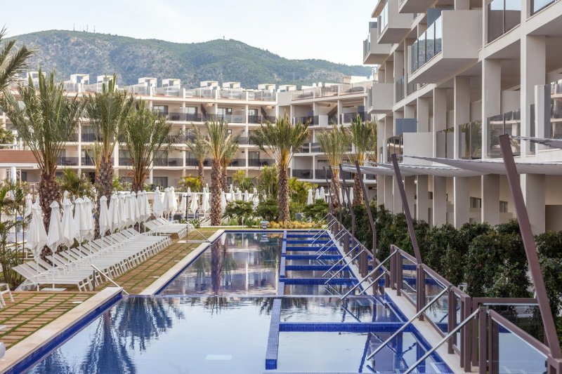 Mallorca utazás Zafiro Palace Palmanova