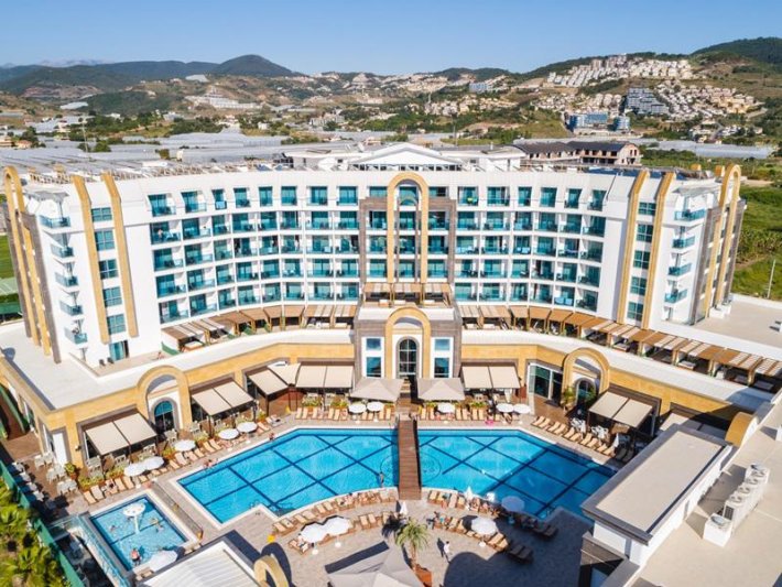 Alanya utazás Lumos Deluxe Resort Spa