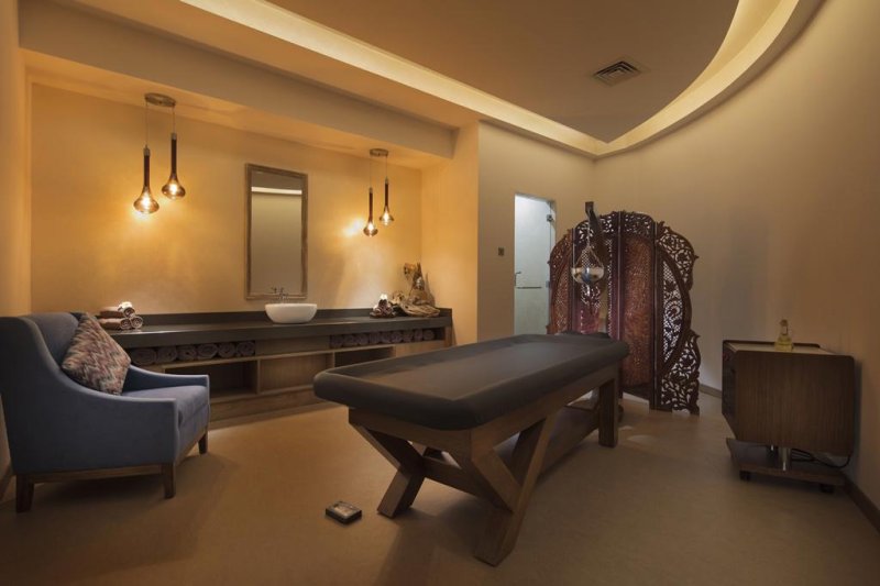 Észak-Ciprus Kyrenia utazás Acapulco Resort Convention Spa