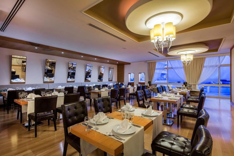 Észak-Ciprus Kyrenia utazás Acapulco Resort Convention Spa