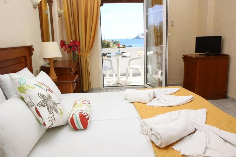 Kréta Agia Pelagia utazás Alexander House Hotel