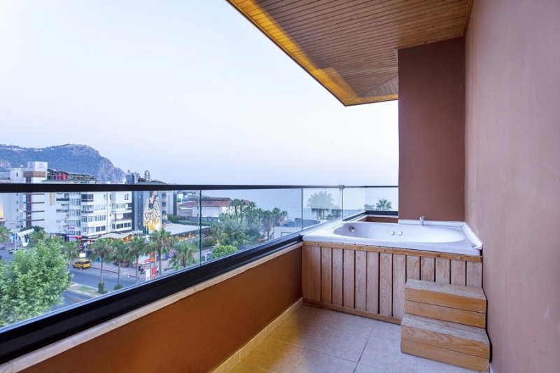 Alanya utazás Anjeliq Downtown Hotel