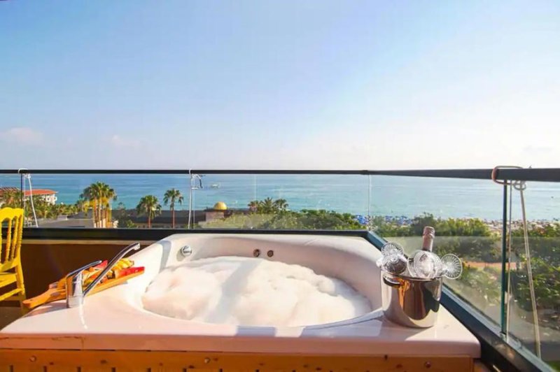 Alanya utazás Anjeliq Downtown Hotel