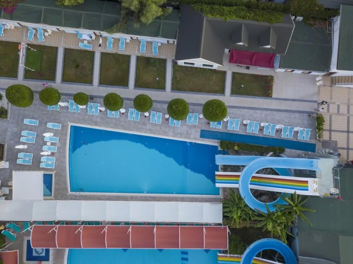 Kemer utazás Armas Beach Hotel