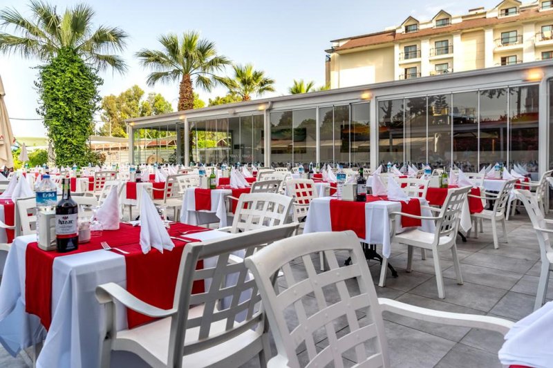 Kemer utazás Armas Beach Hotel