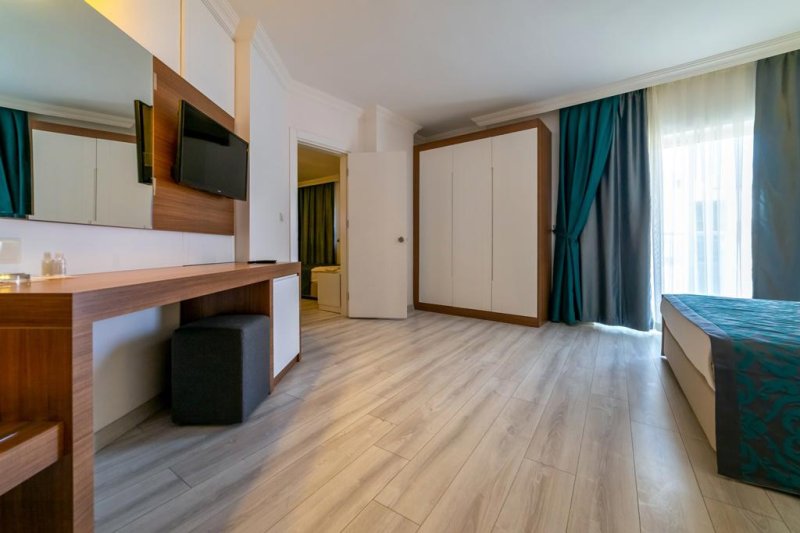 Kemer utazás Armas Beach Hotel