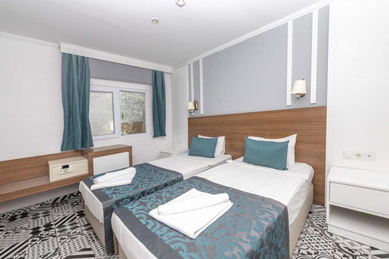 Kemer utazás Armas Beach Hotel