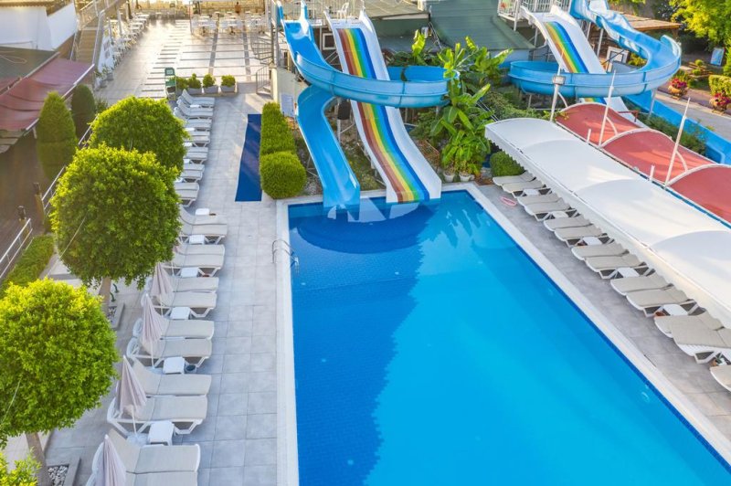 Kemer utazás Armas Beach Hotel