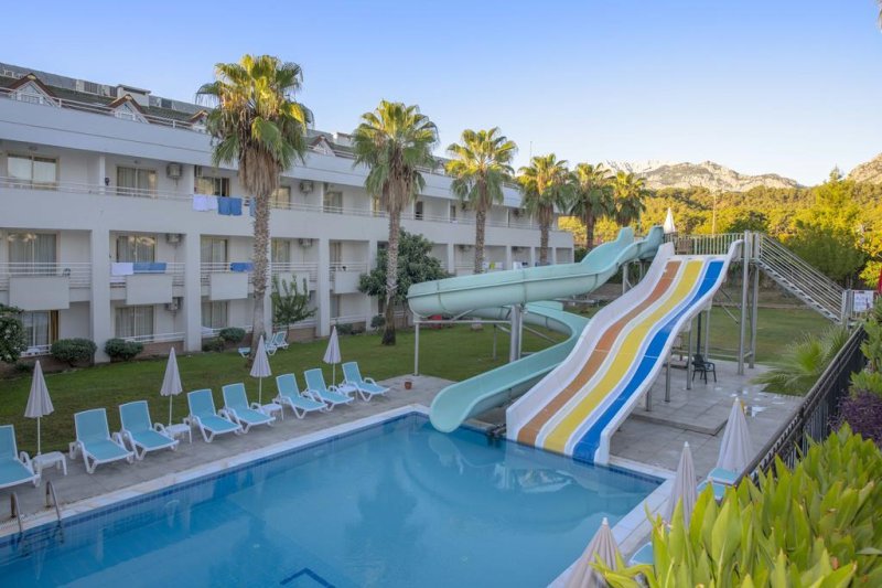 Kemer utazás Armas Gül Beach