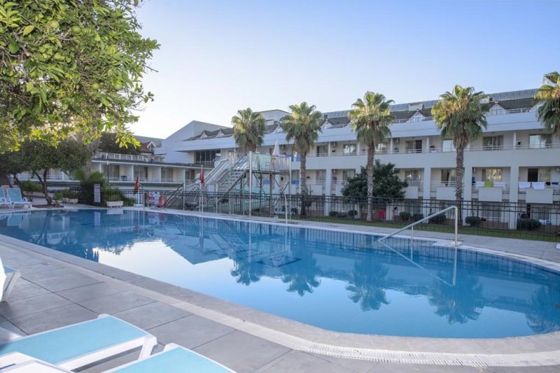 Kemer utazás Armas Gül Beach