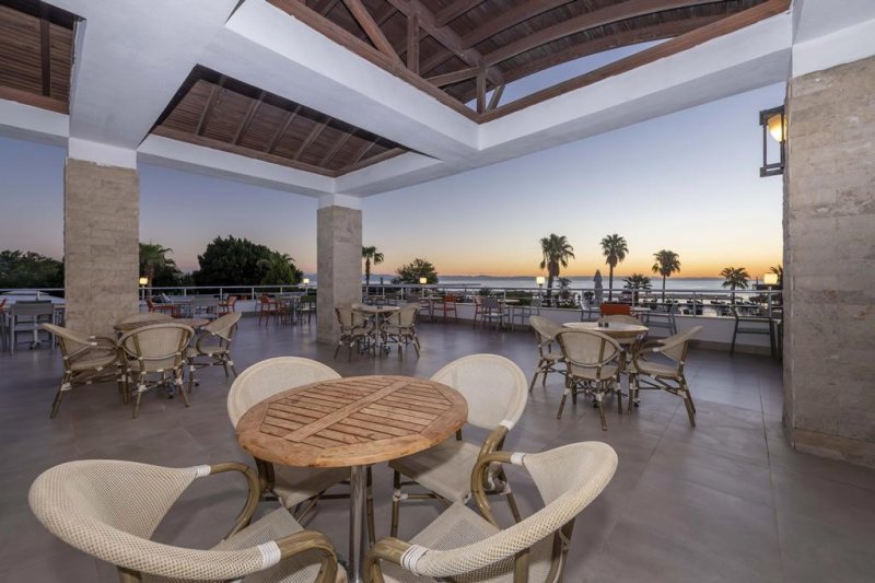 Kemer utazás Armas Gül Beach