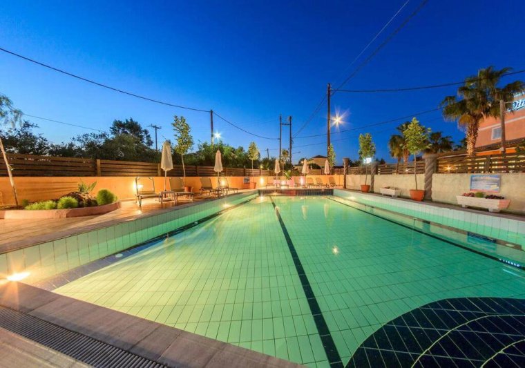 Zakynthos Laganas utazás Aura Hotel