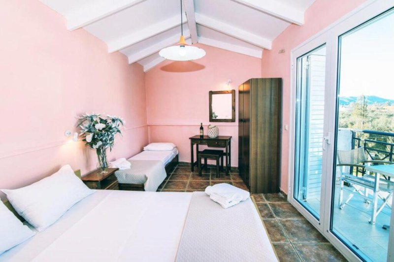 Zakynthos Laganas utazás Aura Hotel