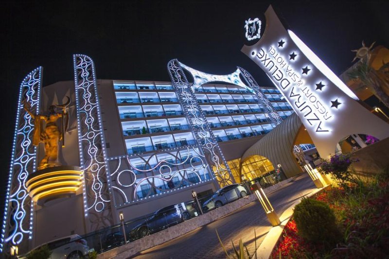 Alanya utazás Azura Deluxe Resort & Spa