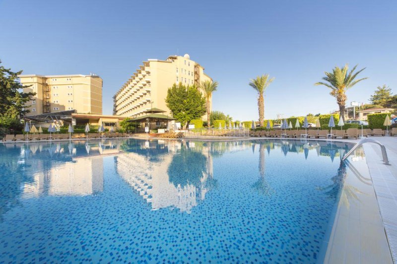 Alanya utazás Beach Club Doganay