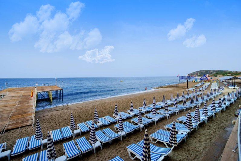 Alanya utazás Beach Club Doganay