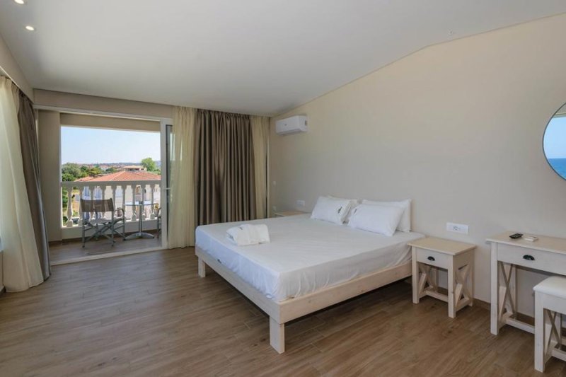 Zakynthos Drosia utazás Belussi Beach Hotel & Suites