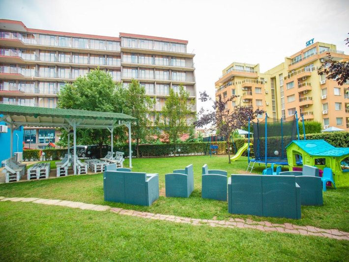 Napospart utazás Bohemi Hotel