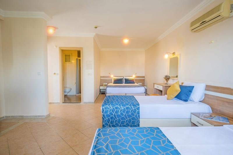 Side utazás Catty Cats Garden Hotel