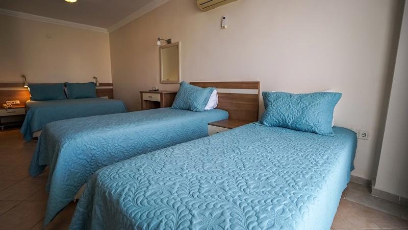 Side utazás Catty Cats Garden Hotel