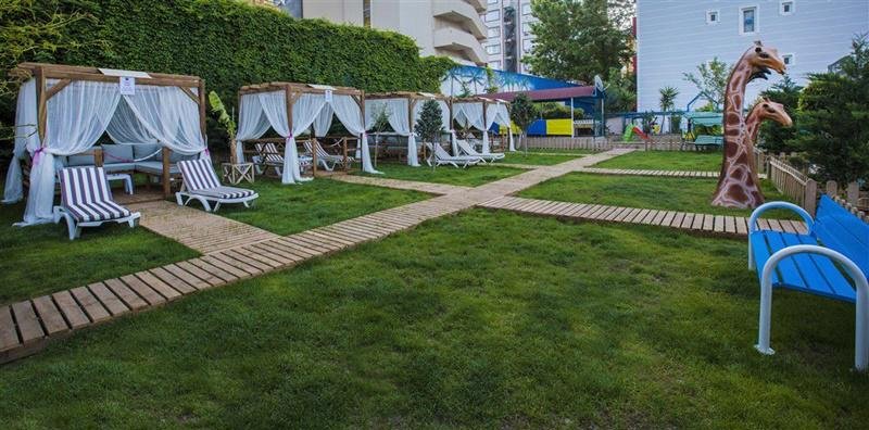 Alanya utazás Club Big Blue Suite Hotel