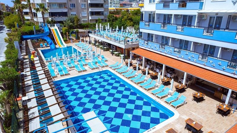 Alanya utazás Club Big Blue Suite Hotel