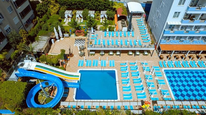 Alanya utazás Club Big Blue Suite Hotel