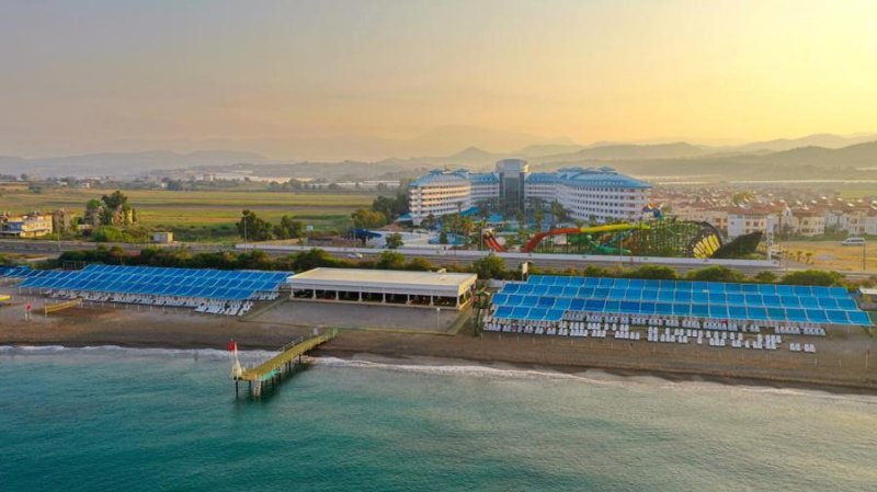 Side utazás Crystal Admiral Resort