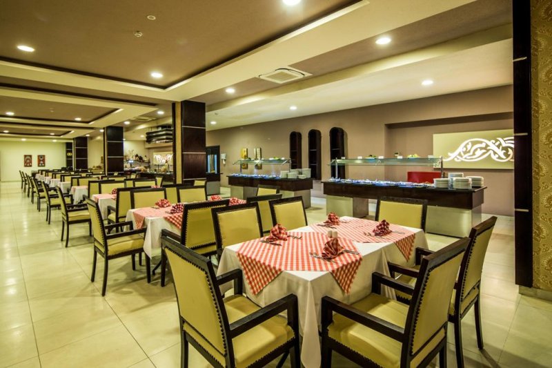 Hurghada utazás El Karma Aqua Beach Resort