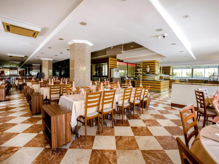 Kemer utazás Fame Beach Hotel