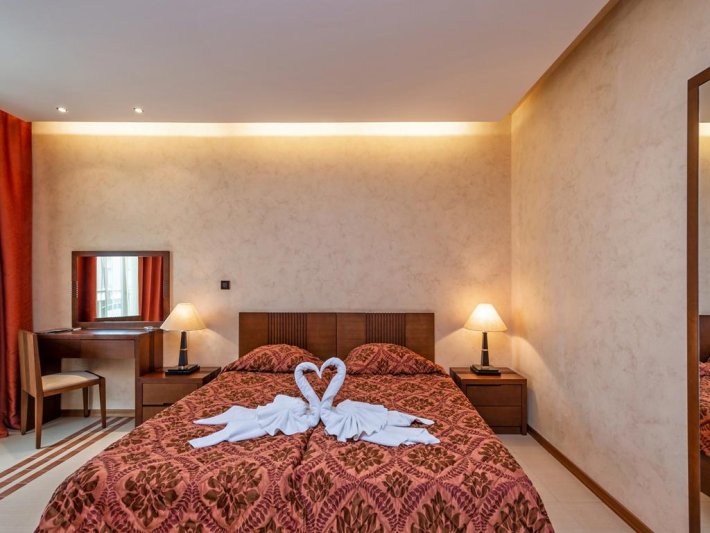 Szveti Vlasz utazás Garden Of Eden