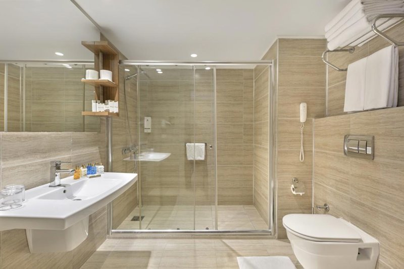 Antalya utazás Grand Park Lara