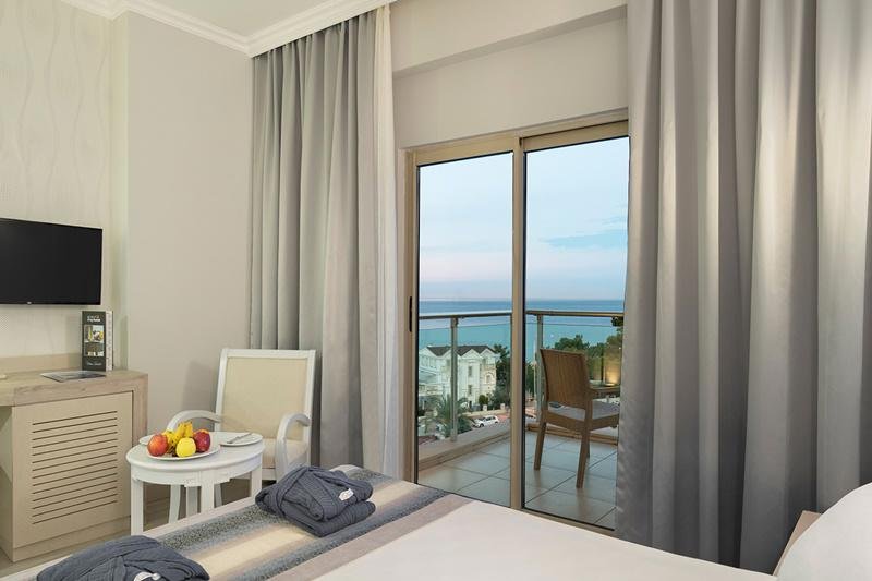 Kemer utazás Grand Ring Hotel