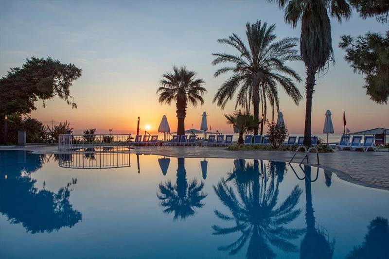 Kemer utazás Grand Ring Hotel