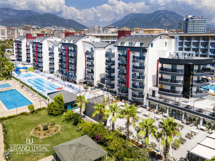 Alanya utazás Grand Uysal Beach Hotel